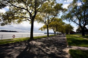 governors island bike path